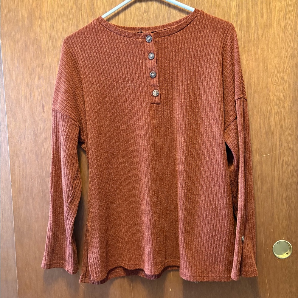 Women's Rust Button-Up Ribbed Top